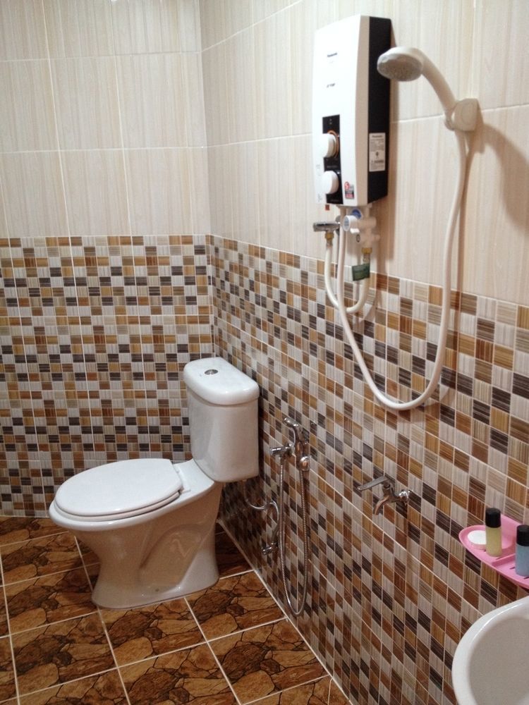 Hotel Sn Legacy Куала Теренгану Екстериор снимка